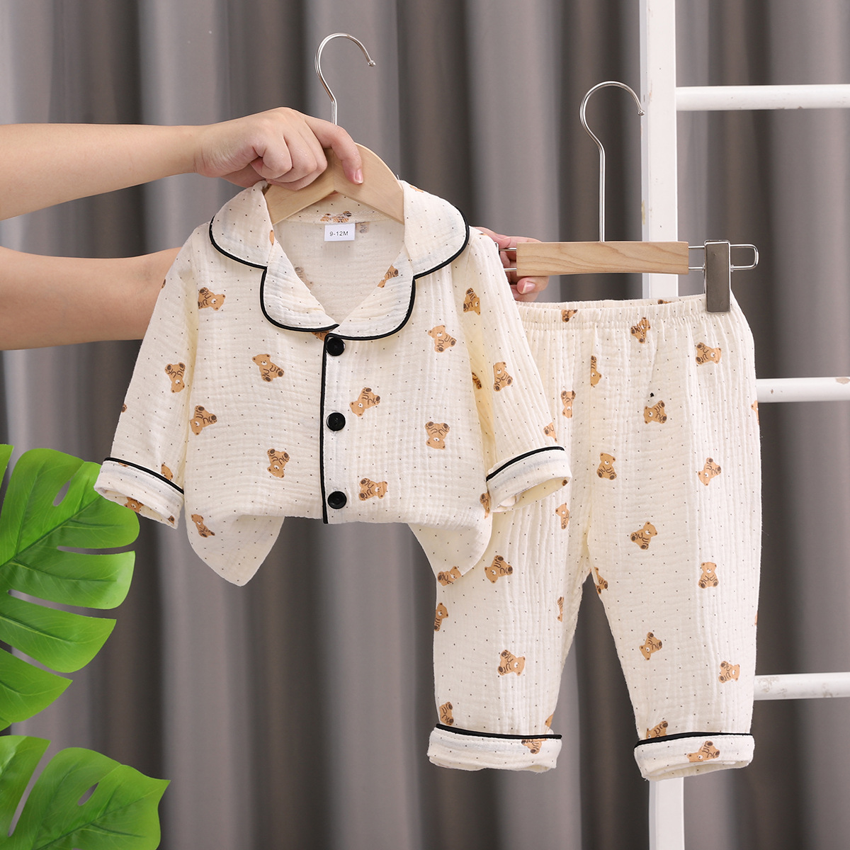 Cartoon Dot Bear Children's Pajama Set Double-Layer Cotton Gauze Children's Clothing Home Wear Summer Air Conditioning Clothing Children's Pajamas