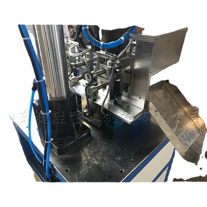 Máquina automática de corte de soldadura ultrasónica Limpieza de tela de algodón plato de limpieza máquina de producción de control de computadora máquina de soldadura