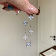 清冷气质小众甜酷轻奢设计感四叶草琉璃手链厚金电镀耳饰项链
