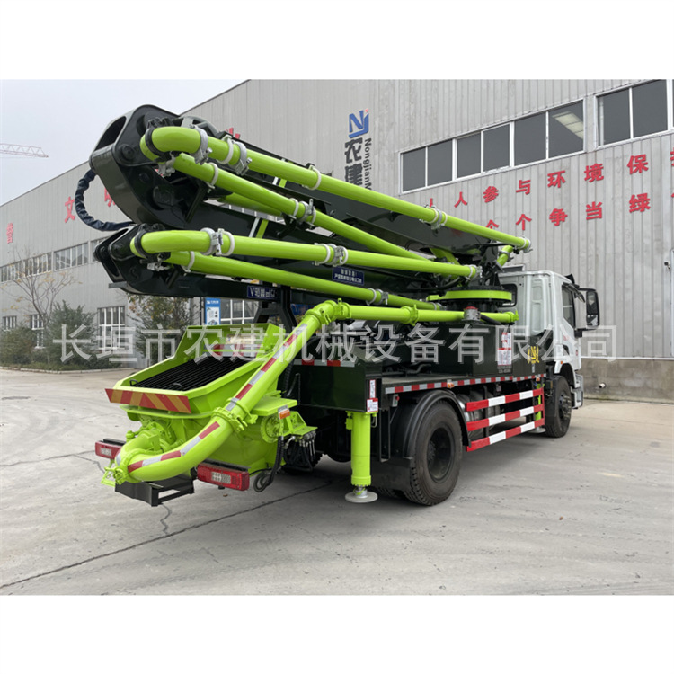 25米小型混凝土天泵车 农村水泥臂架泵 灵活方便