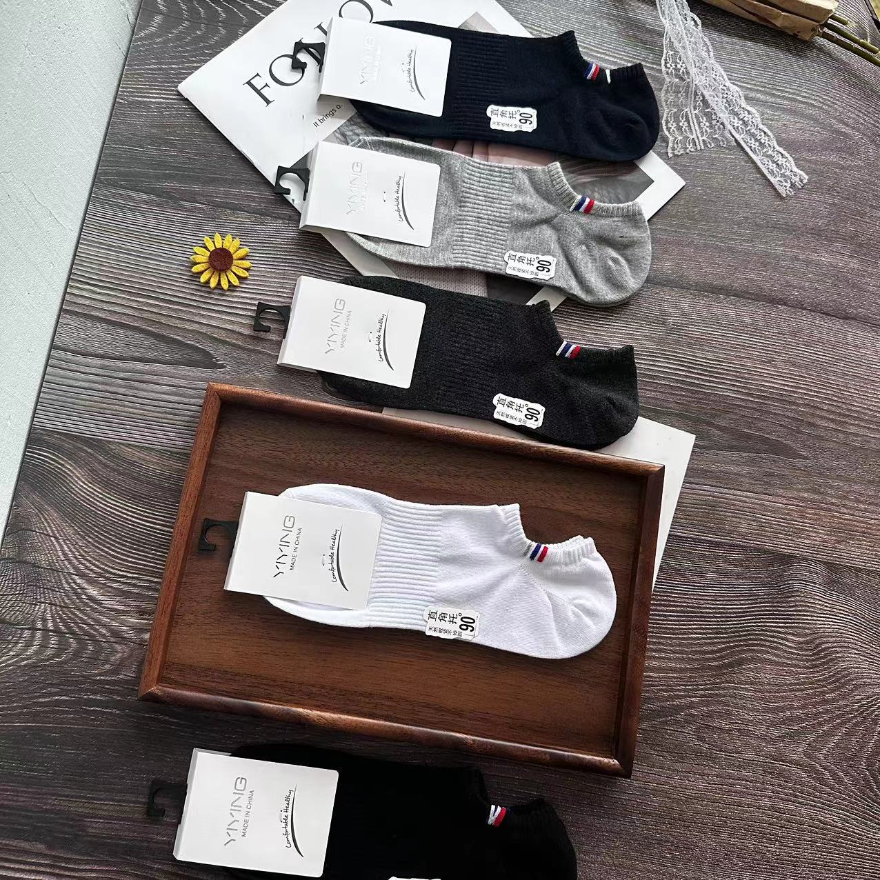 ¡Cada par de proveedores tiene un gancho! Calcetines finos para niños de primavera y verano, calcetines de algodón a rayas de moda transpirables que absorben el sudor