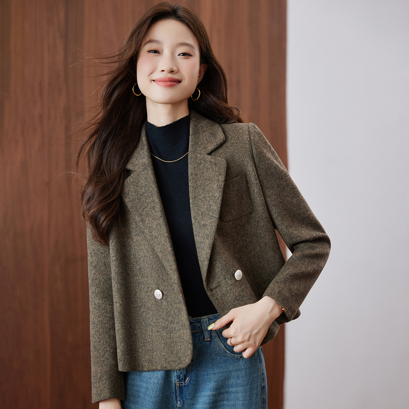 灰色羊毛呢西装外套女春秋2025新款高级感气质小个子短款女士西服|undefined