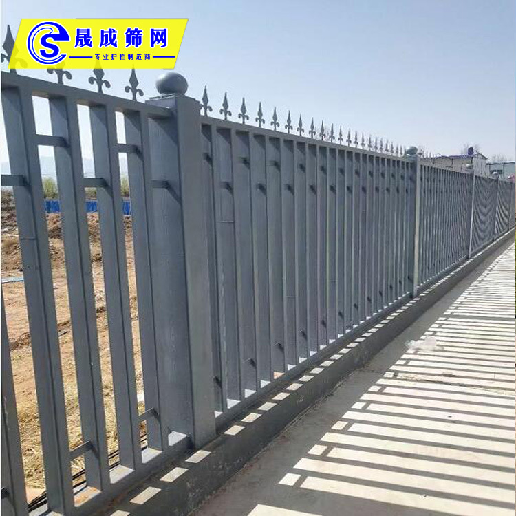 锌钢围墙护栏铁艺围墙栏杆厂区工地防爬栅栏带尖刺隔离金属围栏