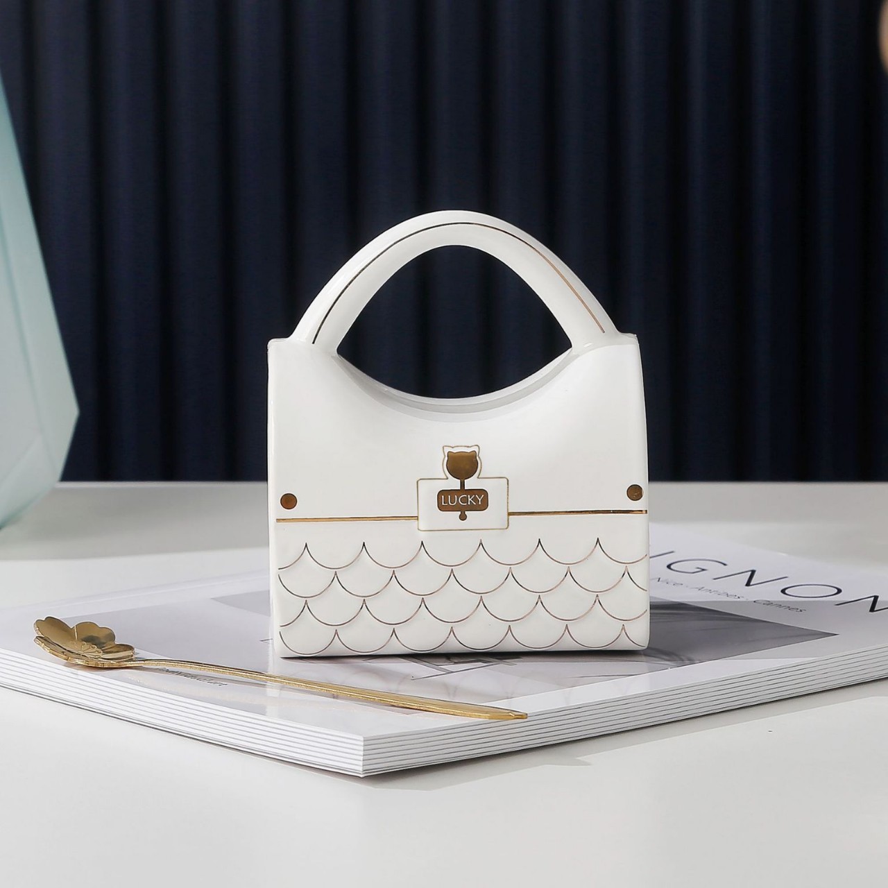 Bolsas creativas de explosión transfronteriza, tazas de café doradas, platos de oficina, tazas de cerámica domésticas, tazas de agua, tazas de leche para desayuno