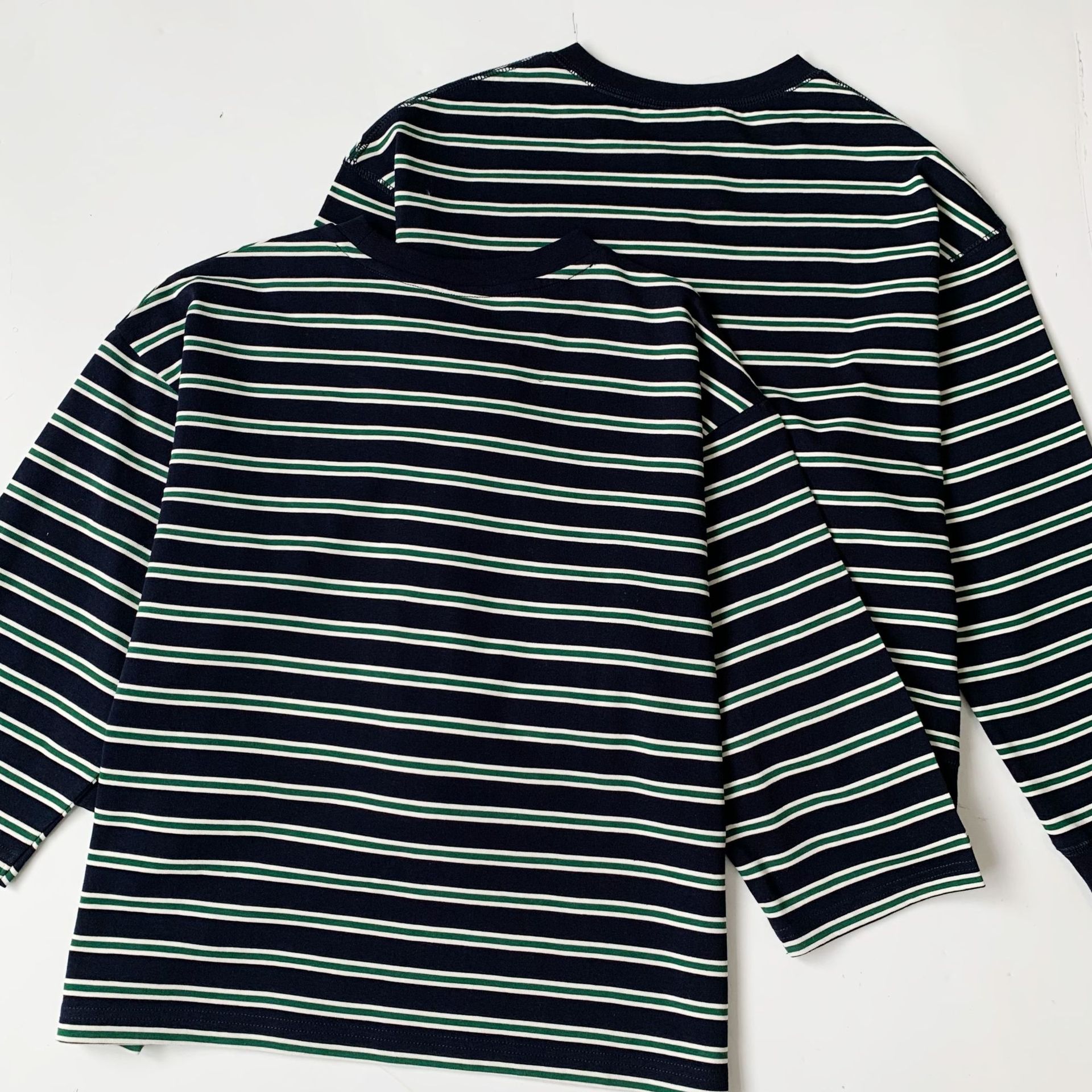 货号25A809970秋季新款日系字母刺绣小标双线绿条纹休闲长袖T恤
