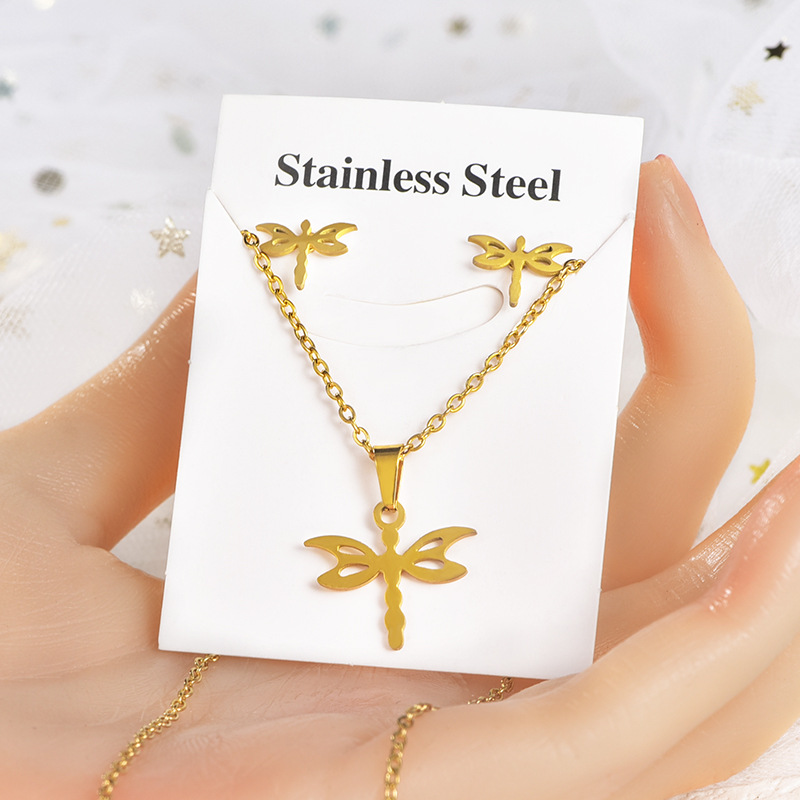 Fashion Star Heart Shape Crown Stainless Steel Inlaid Gold Women's Earrings Necklace 1 Set display picture 4