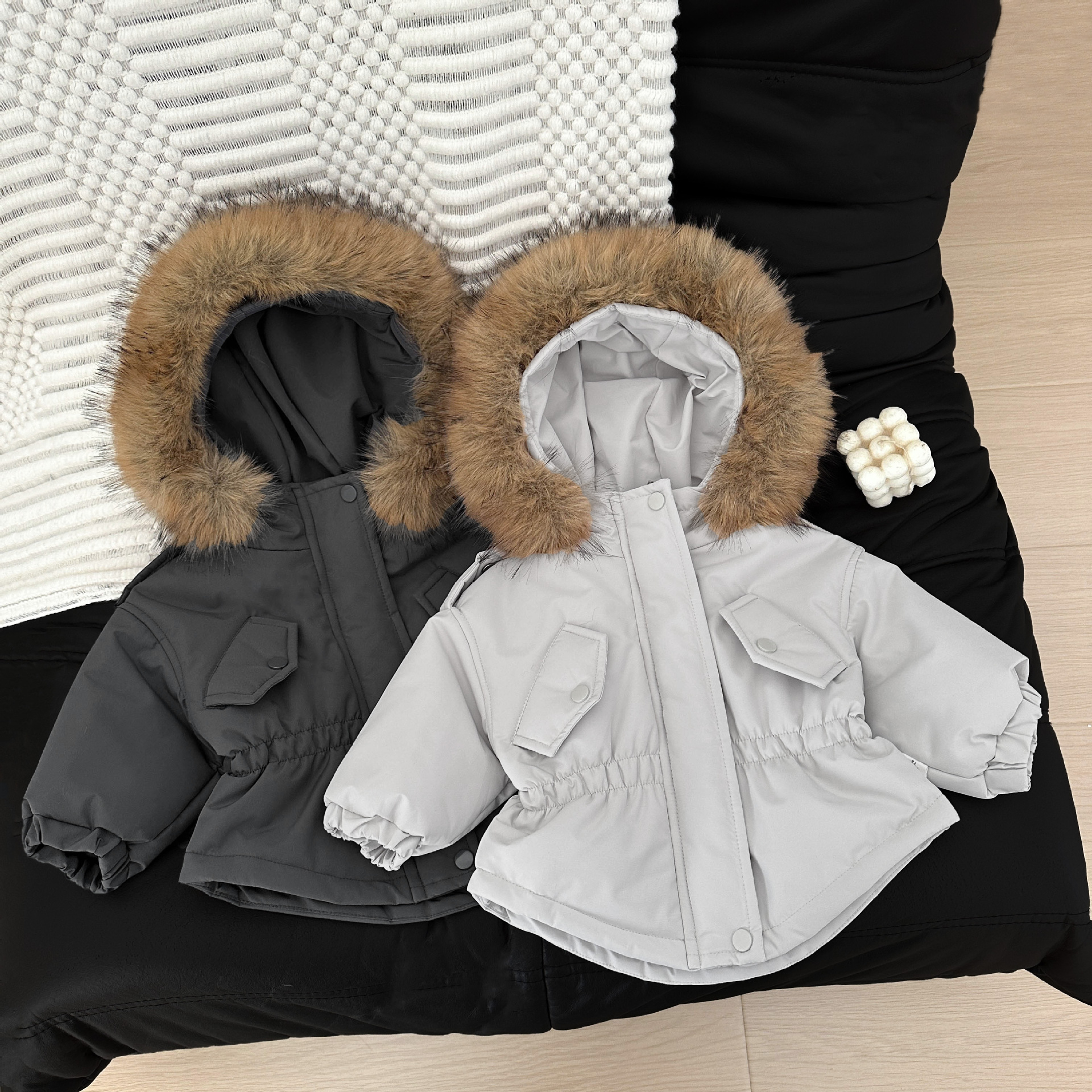 Niños invierno parker ropa de algodón bebé moda algodón intercalado grueso con capuzas chaqueta de algodón de cuello de lana para bebés chaqueta caliente a prueba de viento