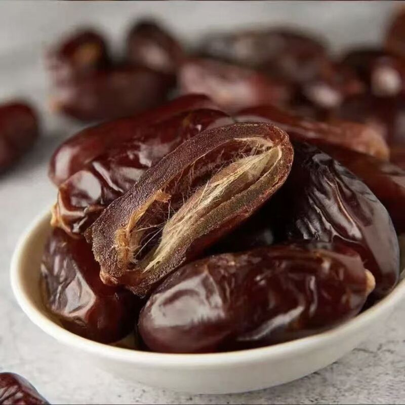 Wholesale and Dropshipping of Extra-Large Black Dates with a Milky Flavor, No-Wash Authentic Dates, Fresh Dried Fruit Snacks for Pregnant Women Wholesale and Dropshipping of Extra-Large Black Dates with a Milky Flavor, No-Wash Authentic Dates, Fresh Dried Fruit Snacks for Pregnant Women