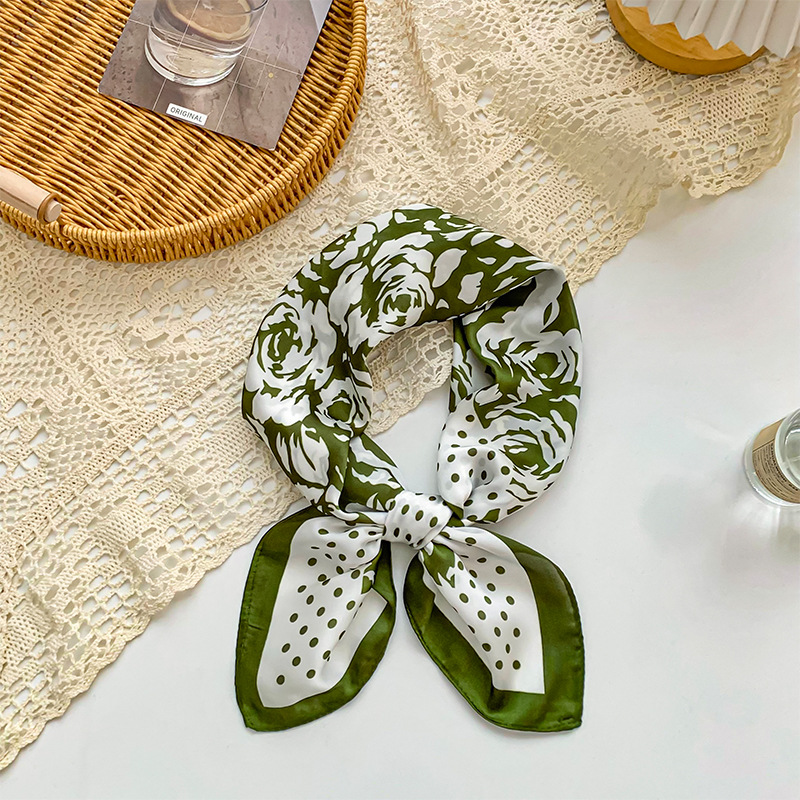 Anacardo lunares verde oscuro