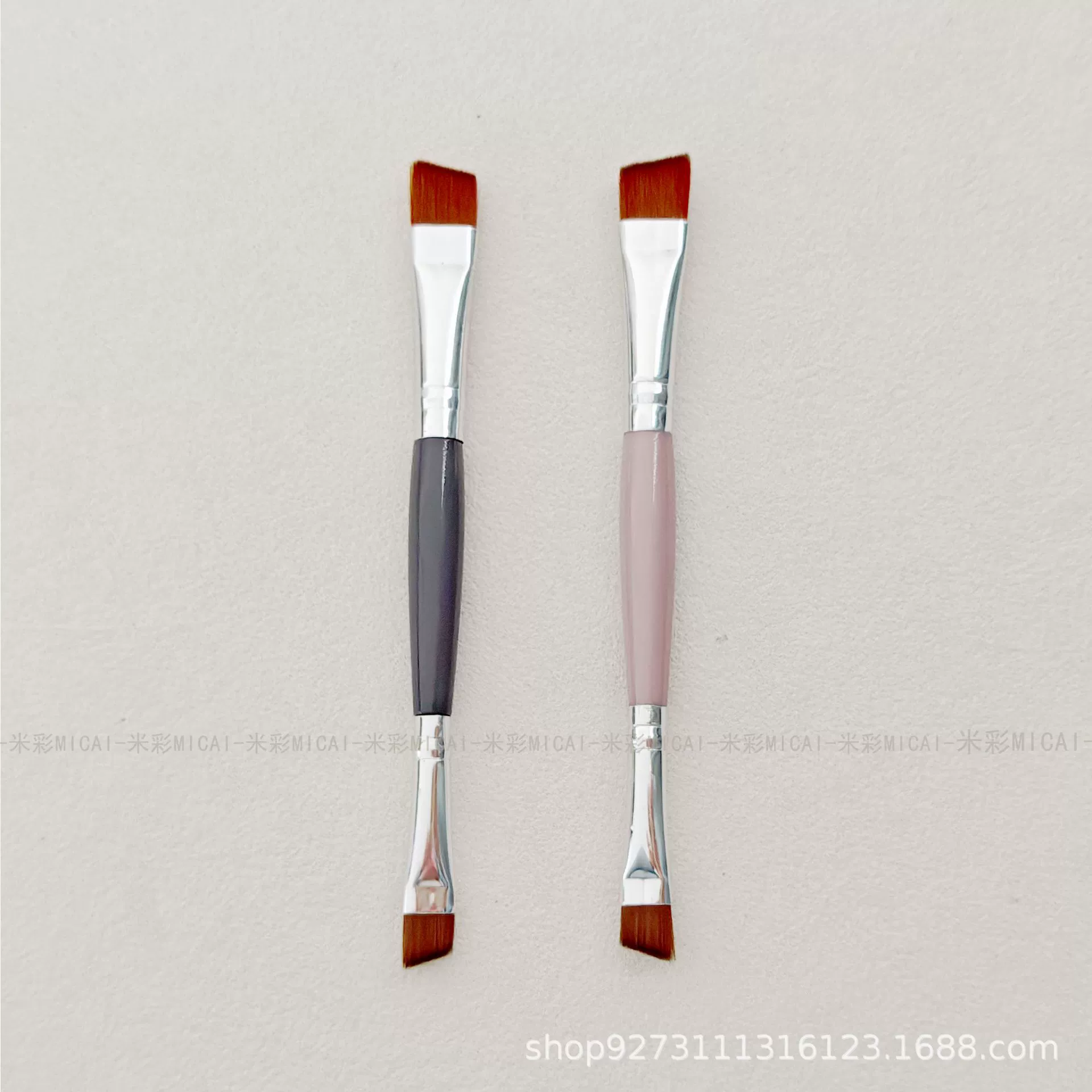 Spot beveled blade eyeliner brush double-headed eyebrow brush two-in-one beveled silkworm brush eyebrow trimming dual-purpose beauty tool