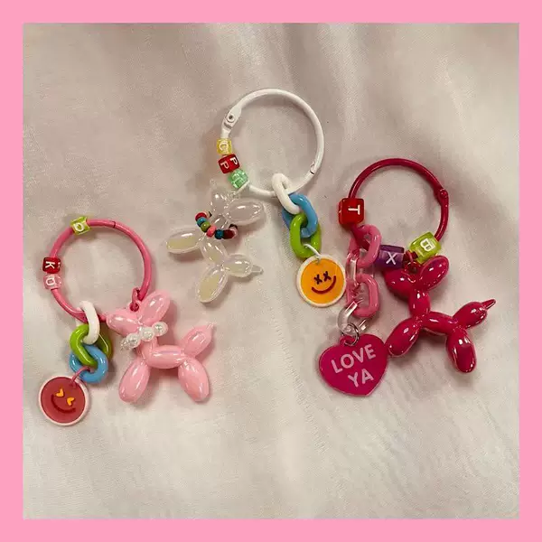 Xiaohongshu New Balloon Dog Car Keychain Pendant Heart-Shaped Accessory Bag Charm Cute Pet Gift for Girls