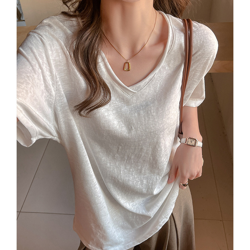 Carefully Selected White Straight-Shoulder Short-Sleeve T-Shirt for Women, Korean Style, Loose and Casual, Fashionable and Stylish High-End Top Carefully Selected White Straight-Shoulder Short-Sleeve T-Shirt for Women, Korean Style, Loose and Casual, Fashionable and Stylish High-End Top