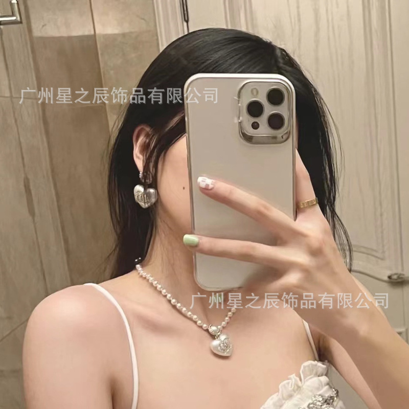 実物写真 Xiangjia ペアバージョン ダブル C パール ホワイト ピーチ ハート ネックレス レディース ピンク ビーズ ダイヤモンド ラブ 鎖骨チェーン 女性用卸売|undefined