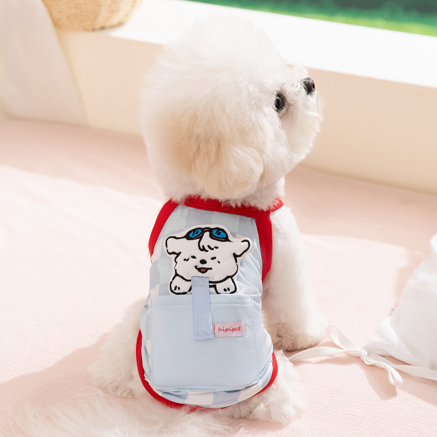 Nuevos dibujos animados transfronterizos frescos cinturones ropa de mascotas chaleco delgado Teddy Bear primavera y verano ropa de perro