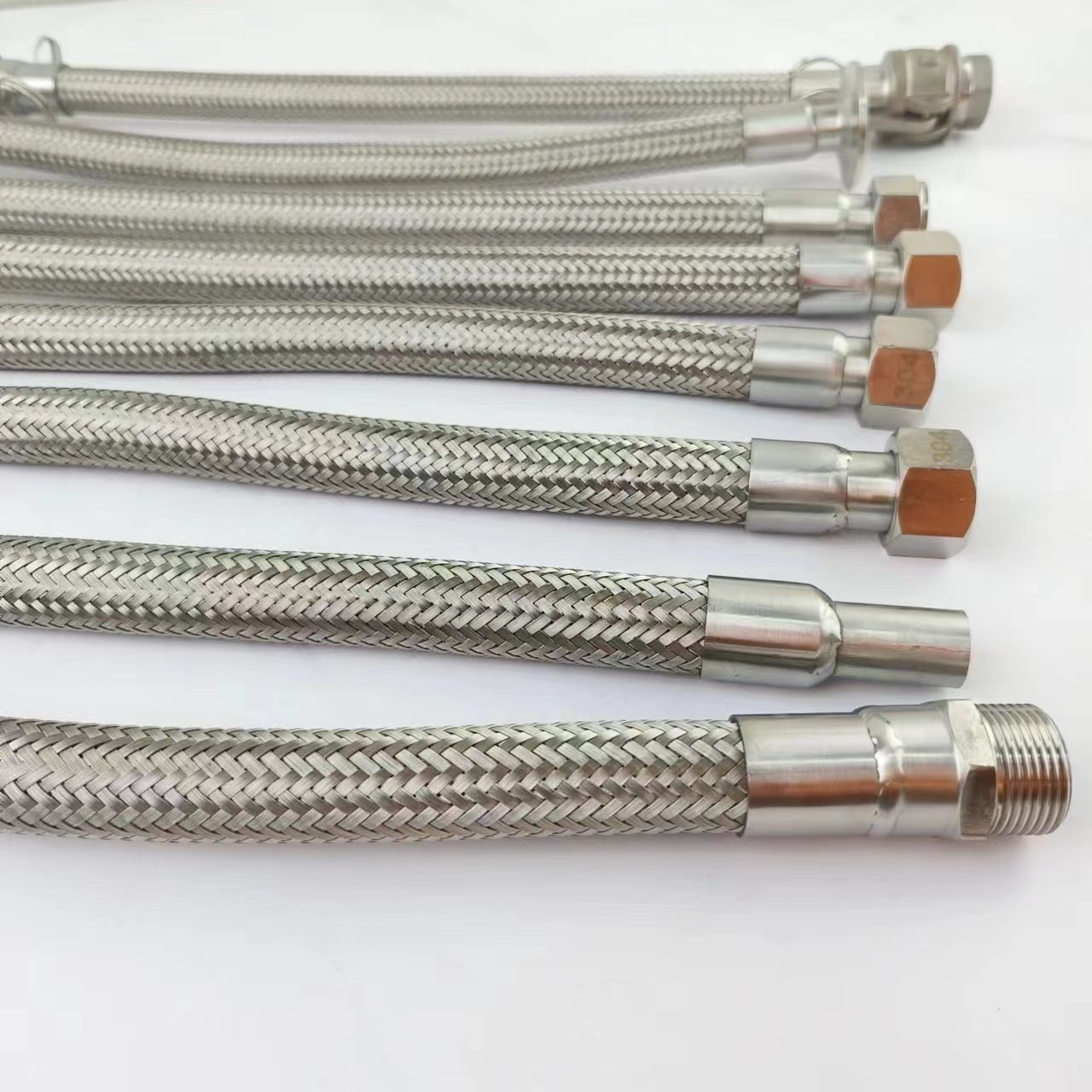 304金属波纹管内螺纹连接螺纹式丝扣镀锌卡盘式软管不锈钢