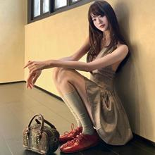 ��ɫ���c�����U�Ւ첱�B��ȹŮ�ļ�¶�������OӋ��Ů�b�r������ȹ