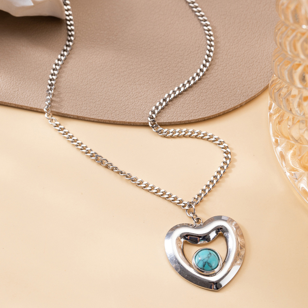 Collana a cuore con turchese personalizzata in acciaio_voghion.com