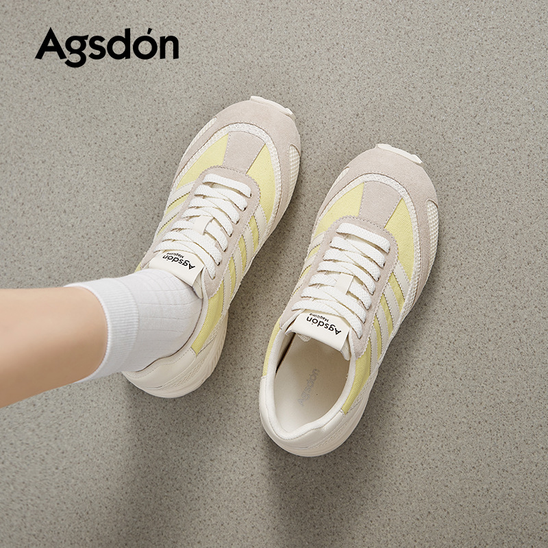 Augu Shi Dengde zapatos de entrenamiento para mujeres 2025 otoño nuevos zapatos de malla gruesa Agam zapatos de deporte ligeros casuales zapatos blancos pequeños