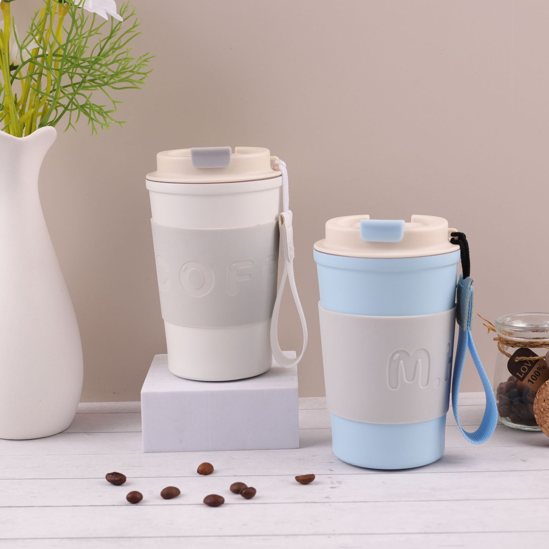 Sudeste asiático popular taza de café de dibujos animados de alta apariencia portátil ventosa coche 304 Acero inoxidable portátil taza de agua