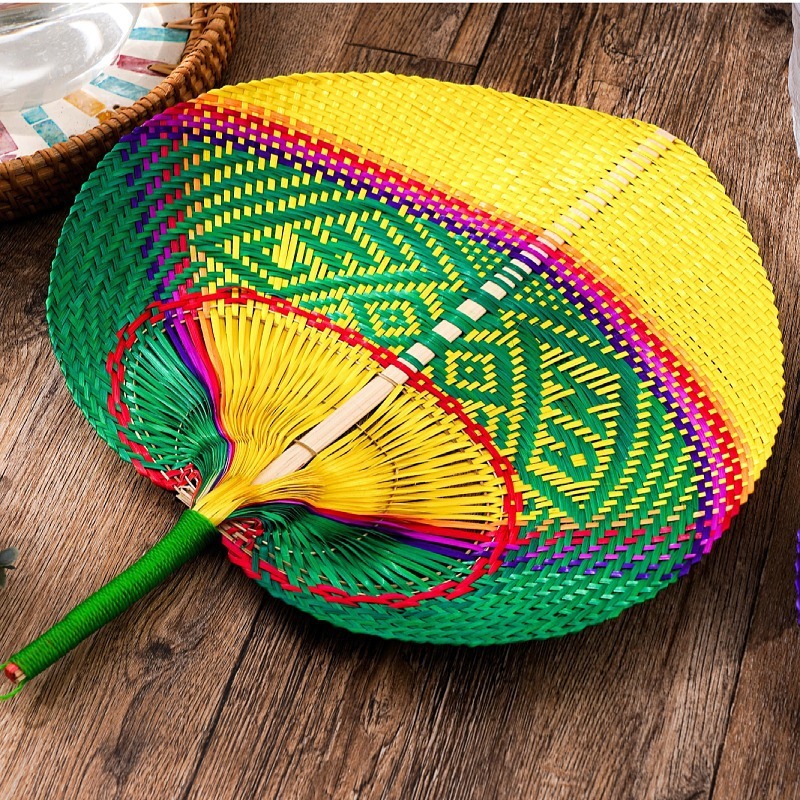 Vietnam tejo de caña puja ventilador de mano de verano tejo de color puja ventilador de baile colorido ventilador de mano de verano ventilador