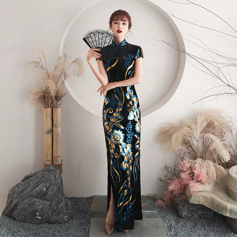 长款演出走秀旗袍年轻款少女2022年新中国风改良版复古连衣裙优雅