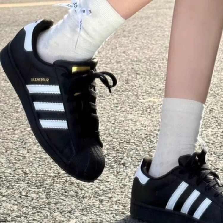 Кроссовки повседневные Superstar shell-toe (унисекс), классические чёрно‑белые, размеры 36–45
