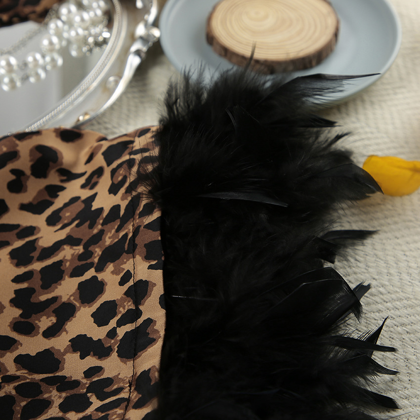 Luxury Feather-Trimmed Robe With Leopard Print – Soft Polyester Loungewear For Women, Versatile Sleepwear & Cover-Up_voghion.com
