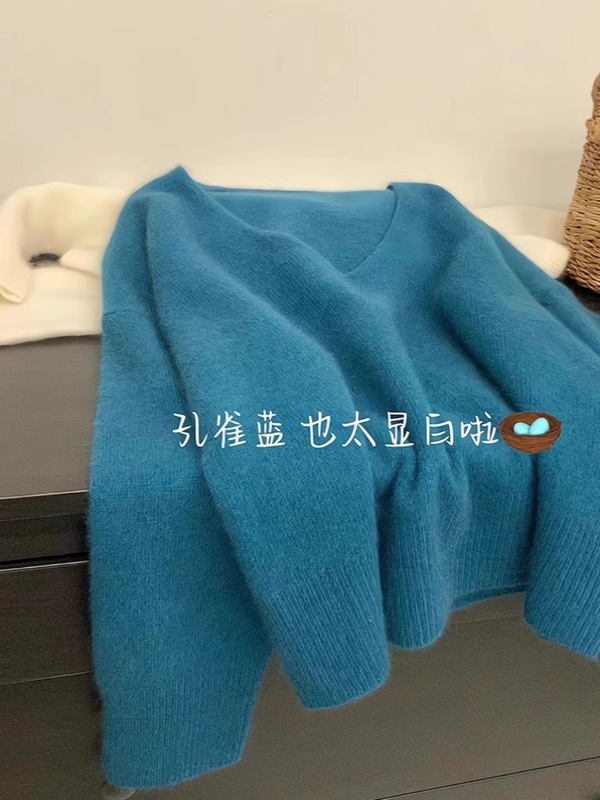 蓝色v领毛衣针织衫女浣熊绒秋冬外穿宽松慵懒风软糯短款套头上衣|undefined