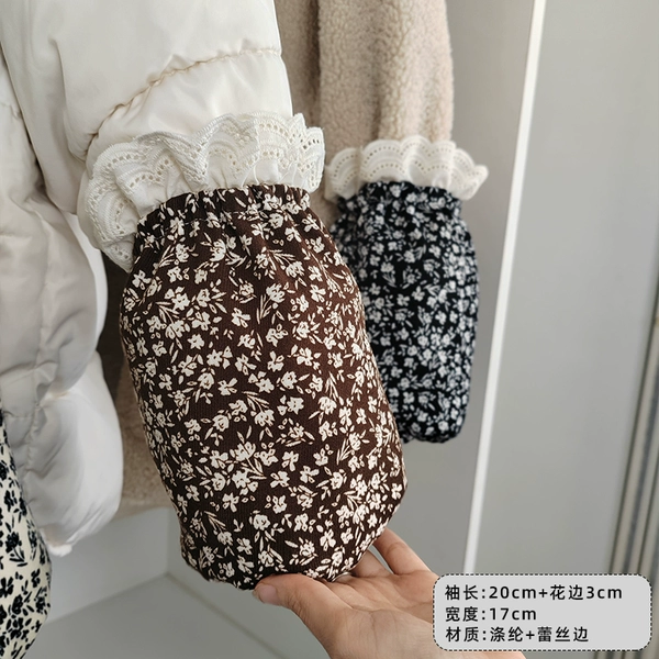 Short colored sleeves, floral print