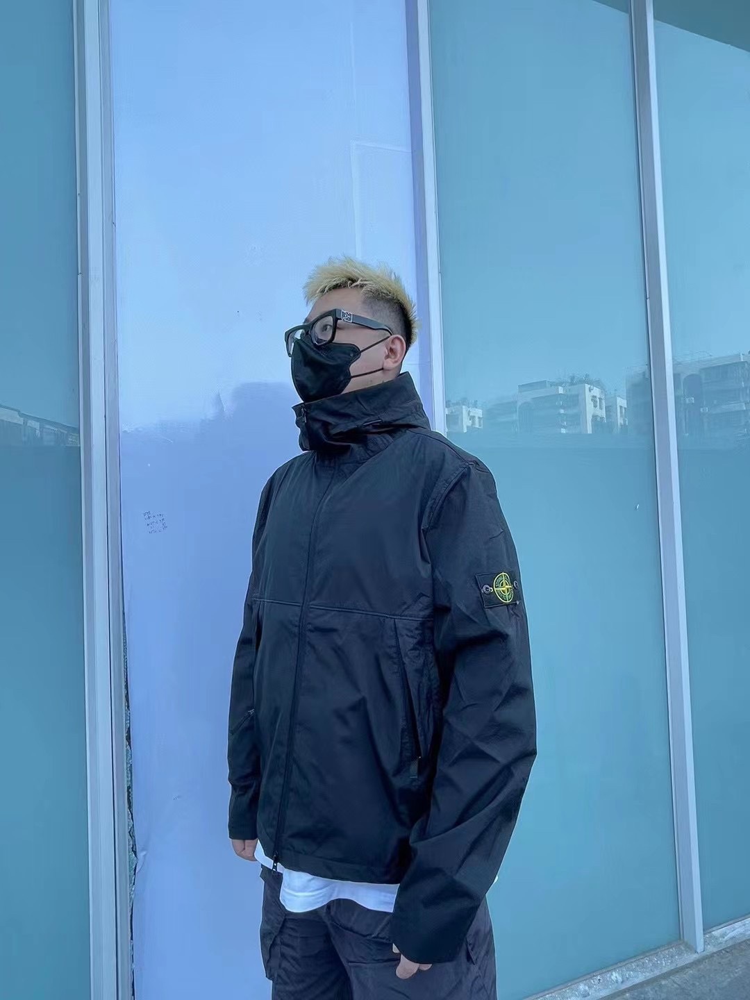 Unisex Outdoorjacke Mit Ärmelabzeichen Und Kapuze_voghion.com