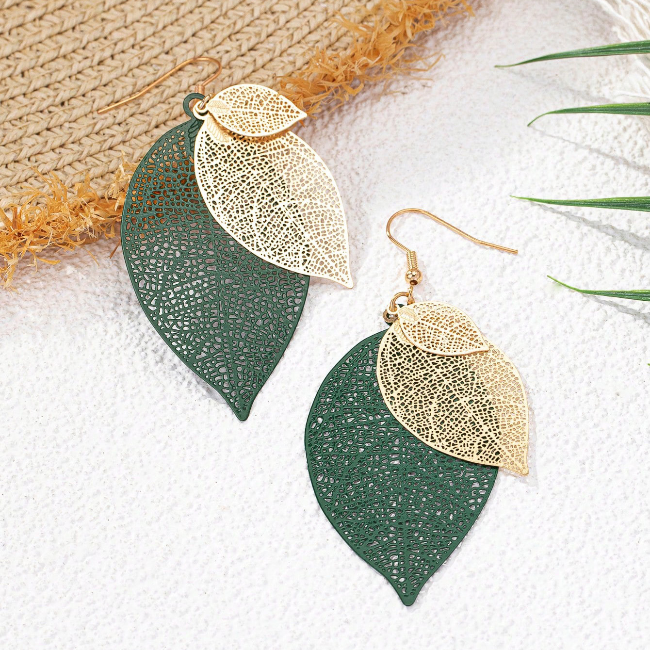 Cross-Border European and American Korean Japanese Spring and Summer Trendy Women's Gold Alloy Simulated Leaf Leaf Personalized Fashion Pendant Earrings