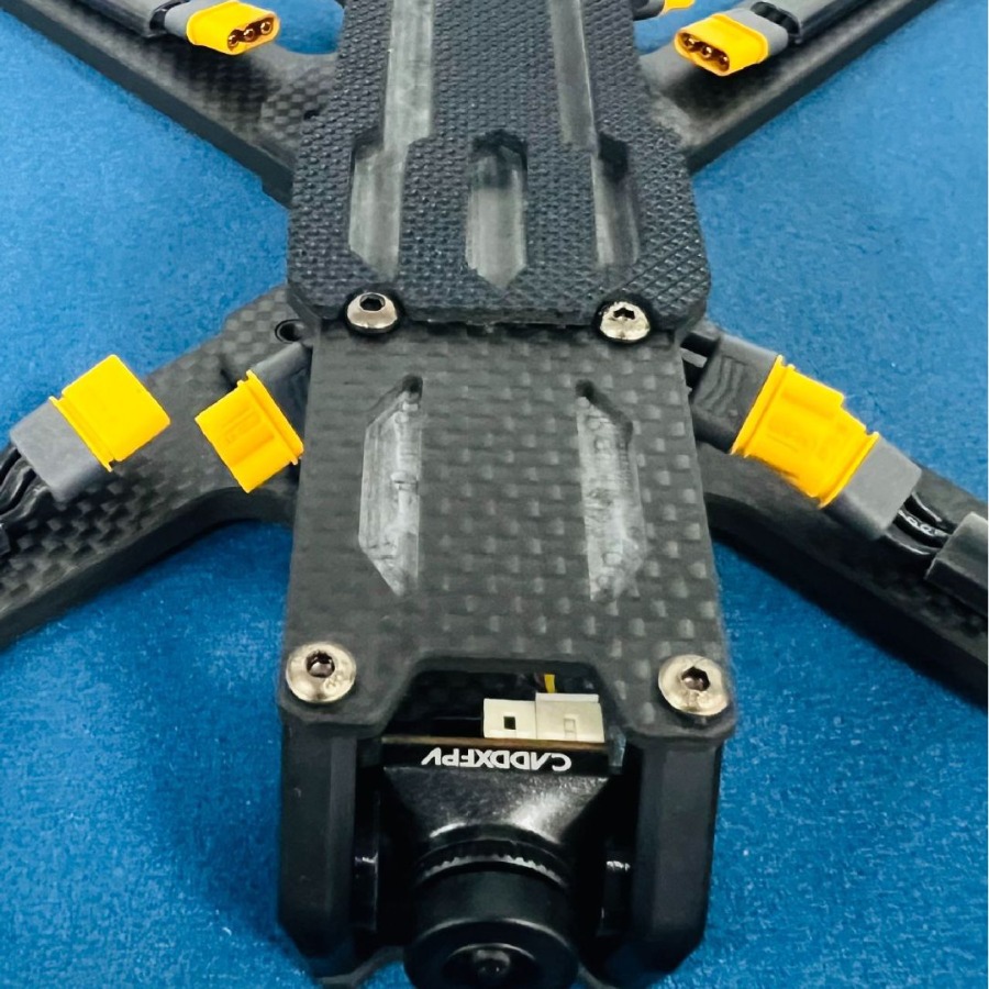 FPV穿越机已组装全套到手飞沉浸式无人机比赛竞速训练器材