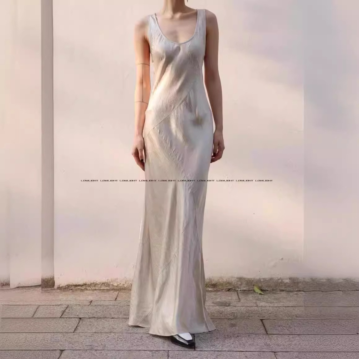 法式肌理醋酸长裙夏季高级感立裁气质U领修身背心裙