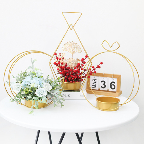 Simple metal flower arrangement flower basket Nordic iron wedding festival decoration flower basket desktop decoration ornaments Internet celebrity flower stand