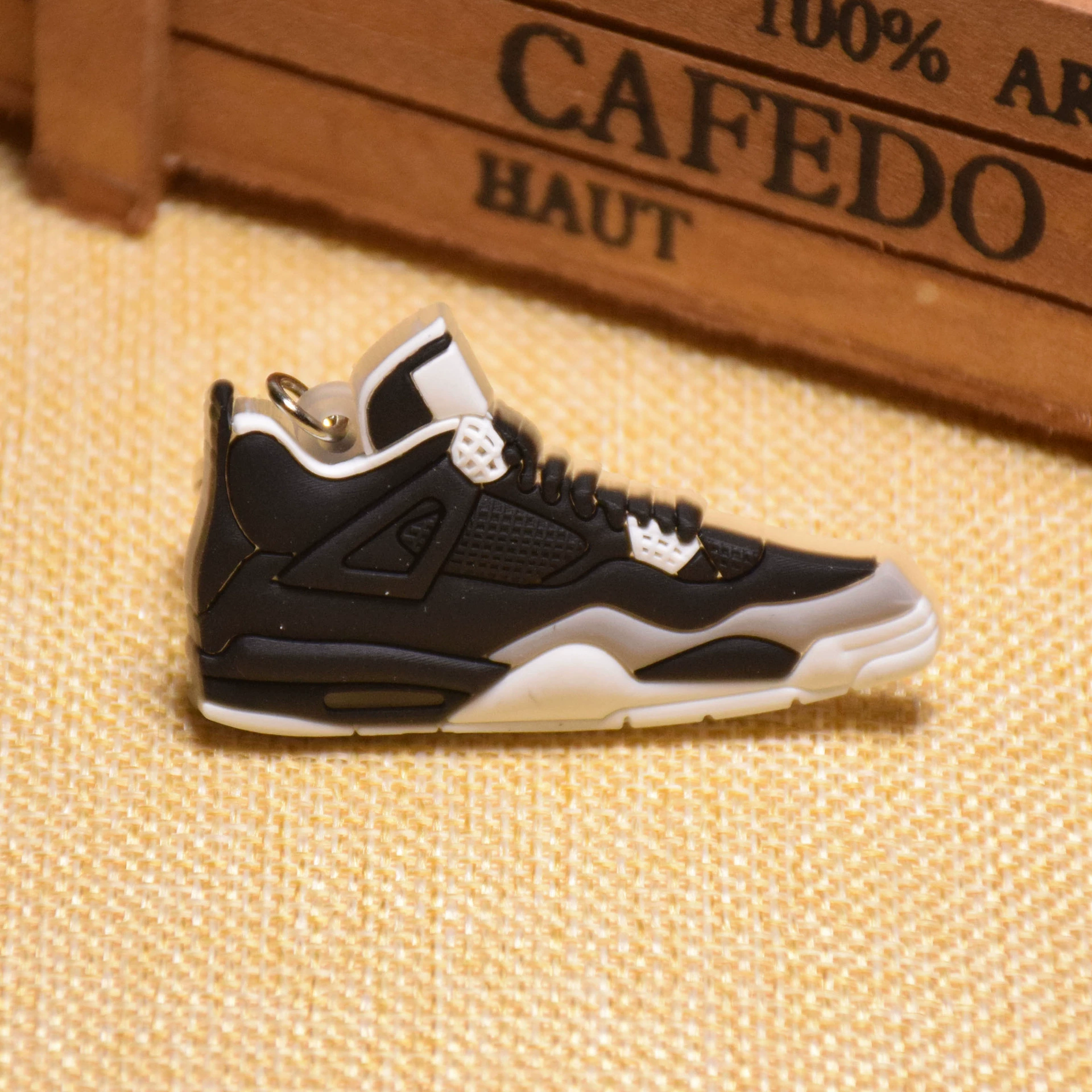 Air Jordan, спортивная обувь, брелок-ключница