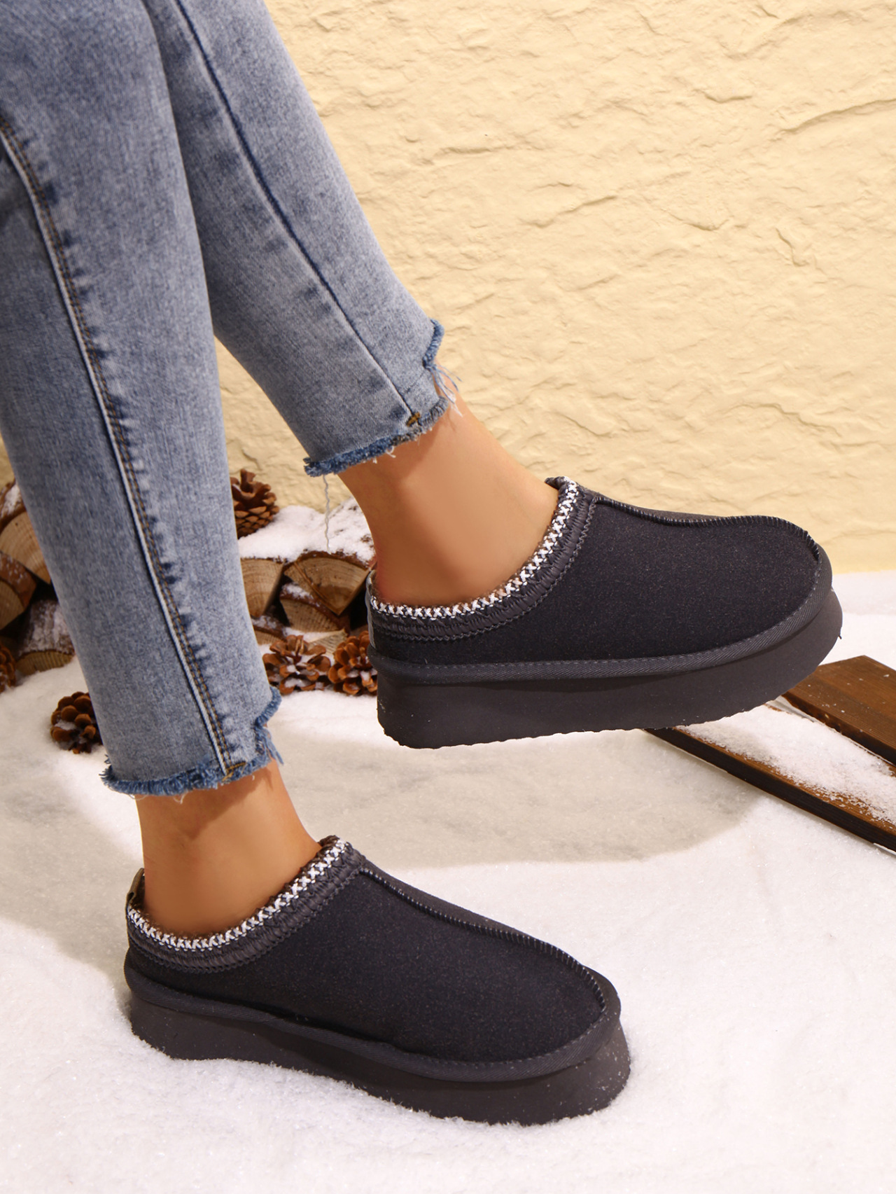 Women's Plus Size Cotton Slippers With Lace Trim And Thick Sole_voghion.com