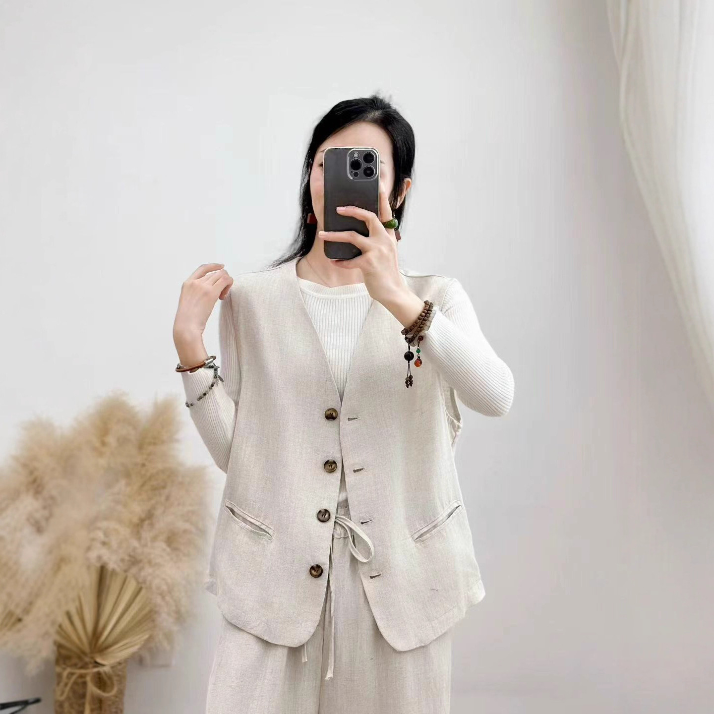 2025 New Summer Style Sand-Washed Linen Sleeveless Vest, Retro Literary and Artistic Casual Loose and Easy to Match Women's Waistcoat Outer Wear