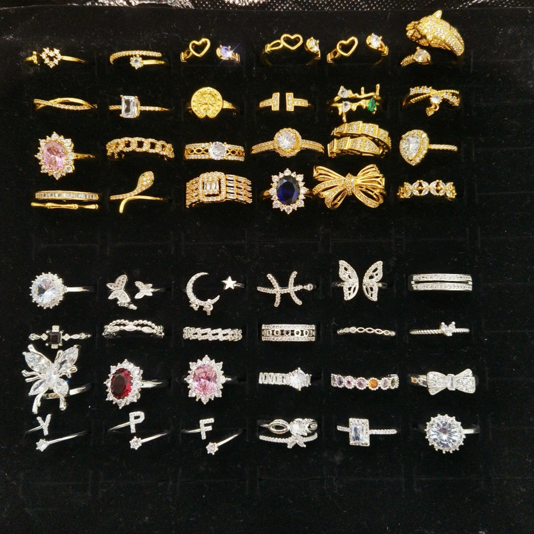 Ногтевые sequins в древнем стиле, цирконий, винтажное кольцо с камнем, ювелирные изделия, на указательном пальце, стиль легкой роскоши