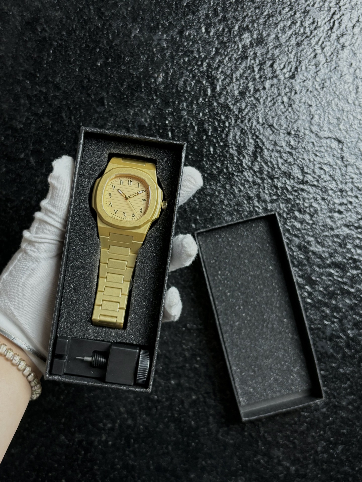 1159-3 domestic movement battery double snap button