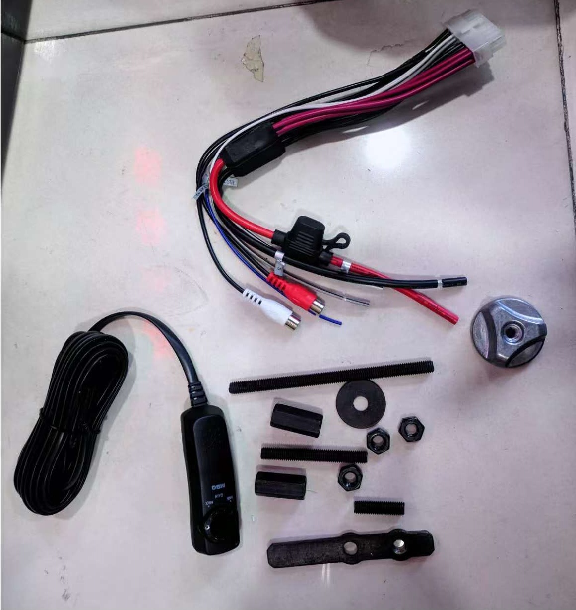 Ultra-Thin Spare Tire Active Subwoofer As-Mm2801 Spare Tire Active Subwoofer Car Audio Pure Super Low