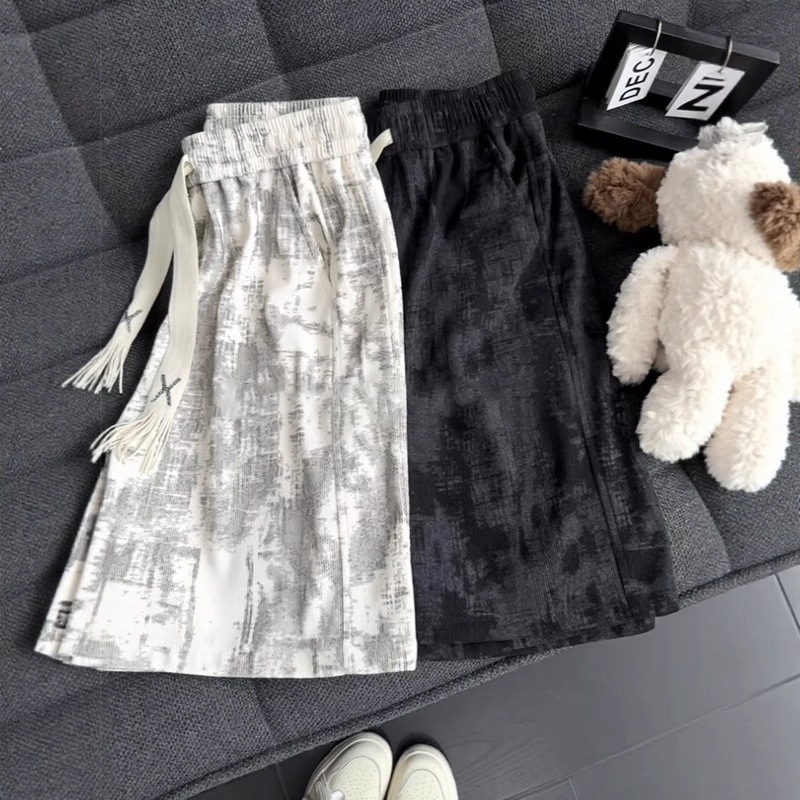 American-Style White Tie-Dye Sports Shorts for Men, Summer Cool and Stylish High-End Five-Point Sweatpants, Straight-Cut, Drapey Casual Mid-Length Shorts American-Style White Tie-Dye Sports Shorts for Men, Summer Cool and Stylish High-End Five-Point Sweatpants, Straight-Cut, Drapey Casual Mid-Length Shorts
