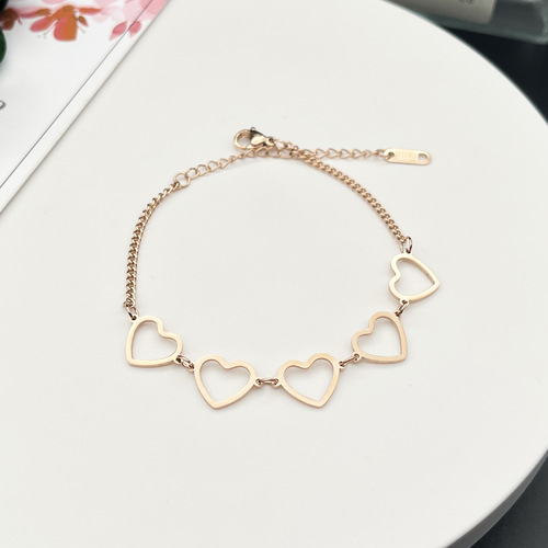 European and American cross-border minimalist hollow heart bracelet personalized accessories AliExpress best-selling versatile heart-shaped creative wholesale