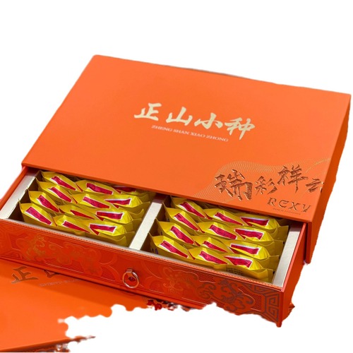Tea ceremony set of Tieguanyin, Oolong tea leaves in a gift box, red tea gift set with Tieguanyin, wholesale tea leaves in a gift box, tea as a token of appreciation