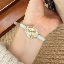 ����ɯ�ֱ�ŮʿƤ��С���P�������^�����r��ˮ荚��|Ů���羳���l