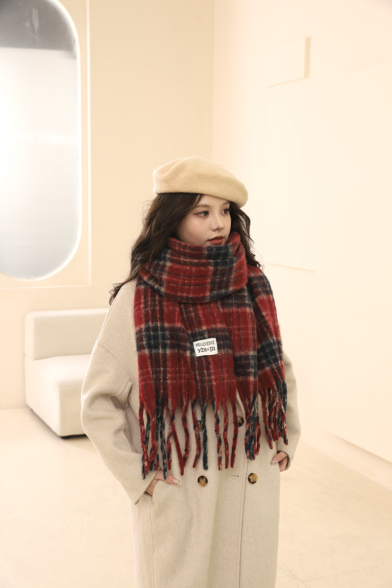 Schal für Herbst- und Winterfrauen mit einem Gefühl von Luxus 2024 Neues Seepferdchenfellgitter Koreanische Version Paarschal_voghion.com