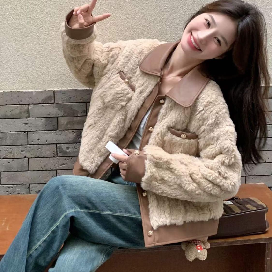 美式复古外套2025冬季新款仿羊羔毛拼接常规款时尚加厚外搭上衣女