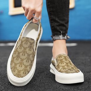 �ϱ����߶˲�Ь�п��ļ�͸�����e�\�Ӱ�Ь���˹���������Ьһ�_��