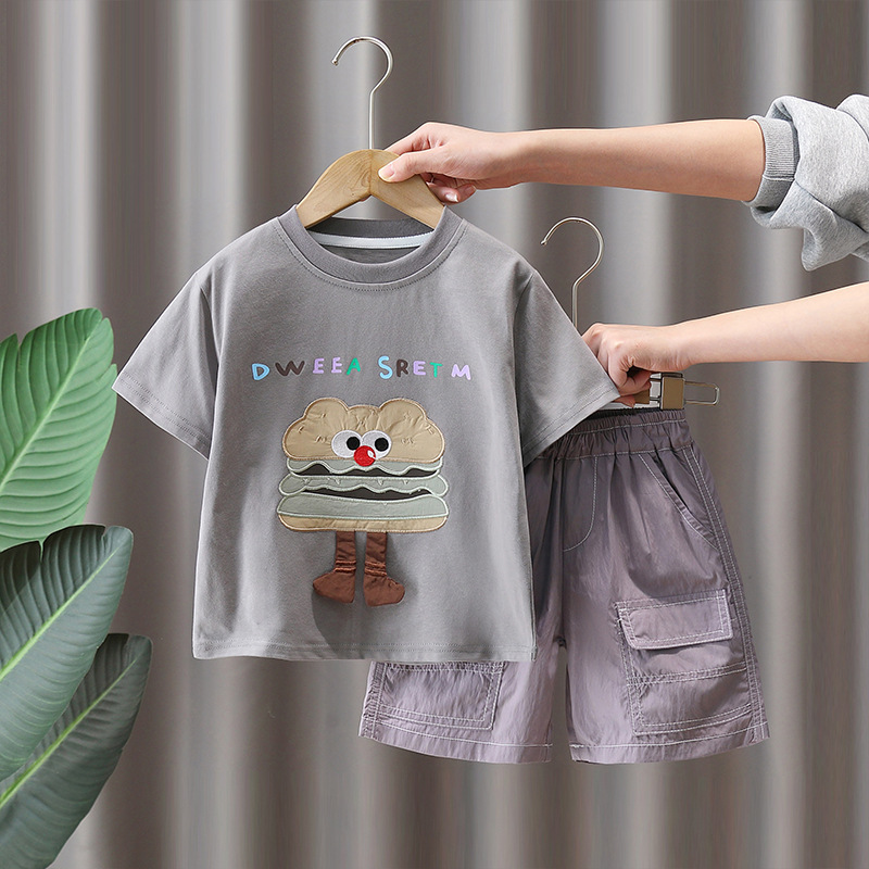 7318 Traje de manga corta para niños Trend de verano Ropa para niños 2025 Nuevo estilo delgado Ropa de verano para niños Ropa de calle frita de verano
