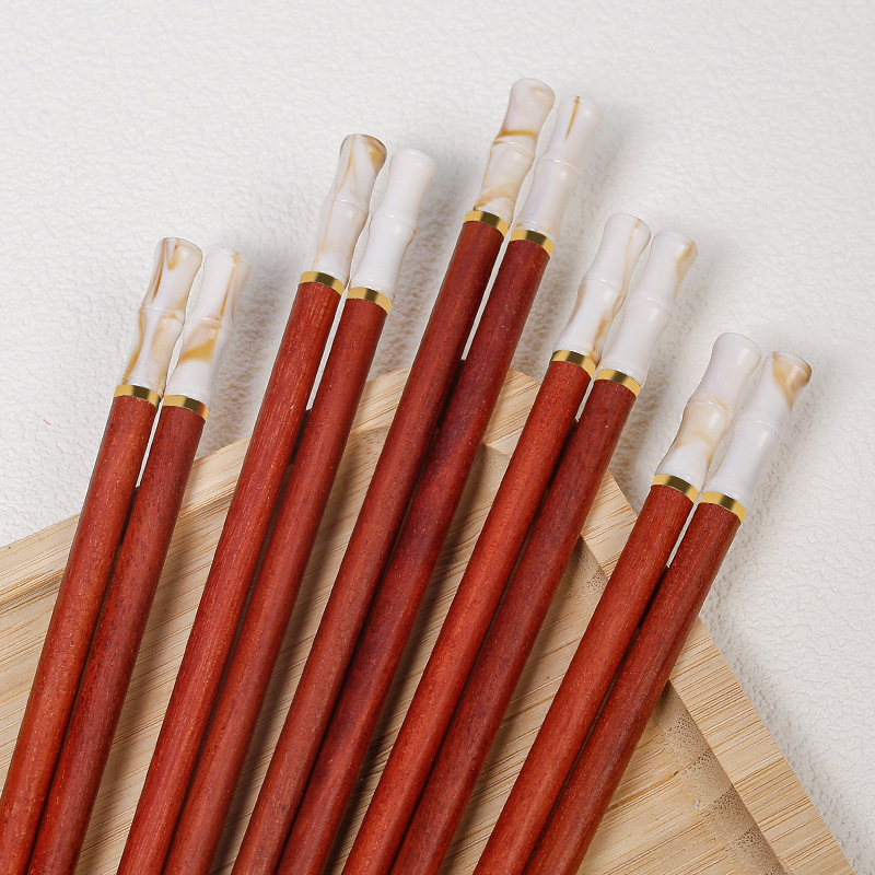 Palillos de madera de ala de pollo, palillos de madera maciza para el hogar, sin pintura, sin cera, comida, una persona, palillos, imitación, jade, regalos, palillos al por mayor