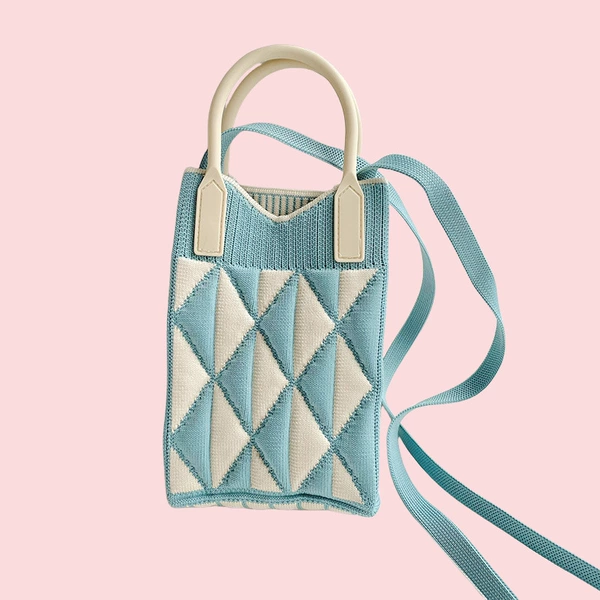 Triangular stitching beige
